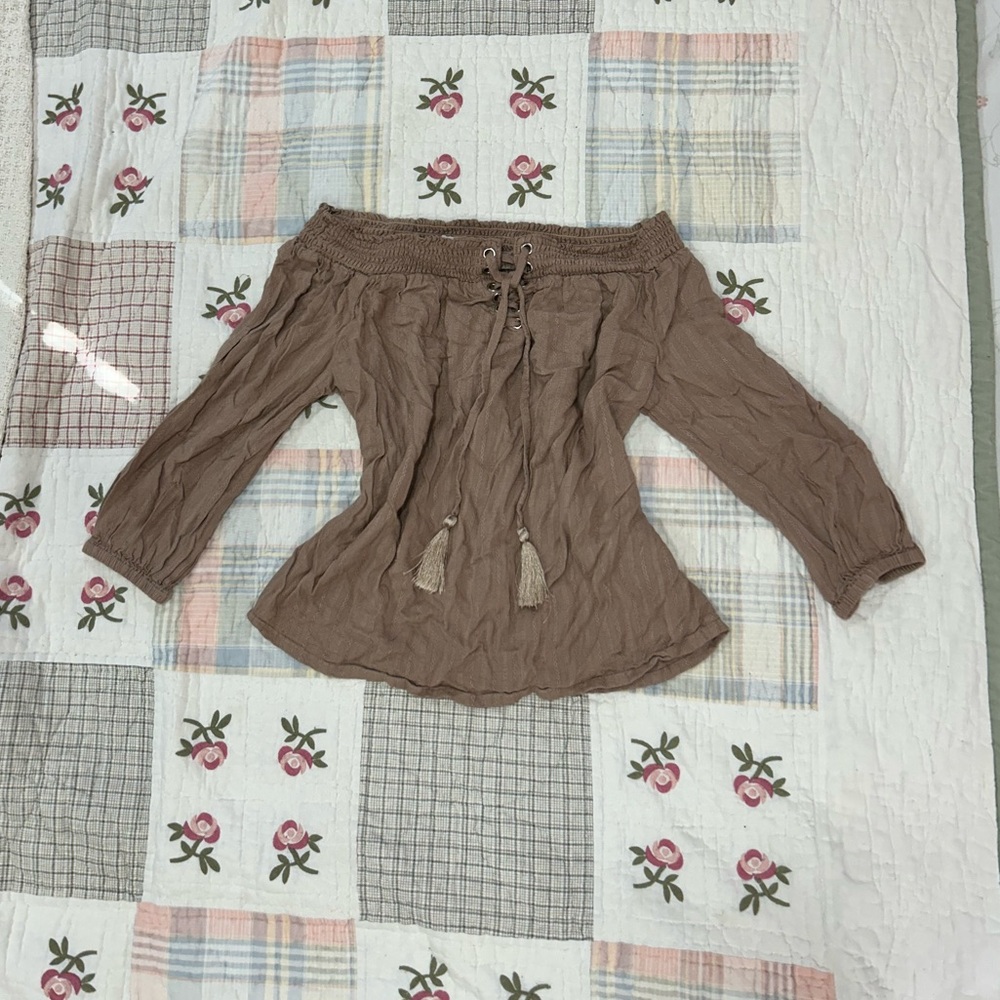 Lascana for VENUS Tan Off-Shoulder Top